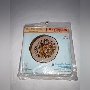 By Reynolds Crewel Kit The Big Cats In Miniature #R662 Lion By Connie Vtg 1974